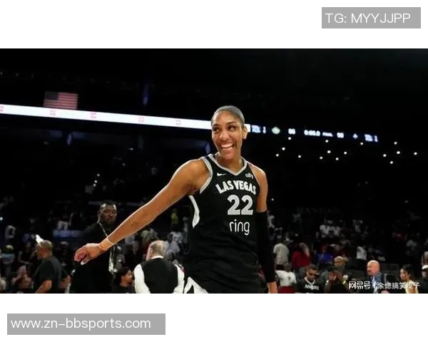 同年获得DPOYMVPFMVP的阿贾中投绝杀助力王牌夺得冠军点